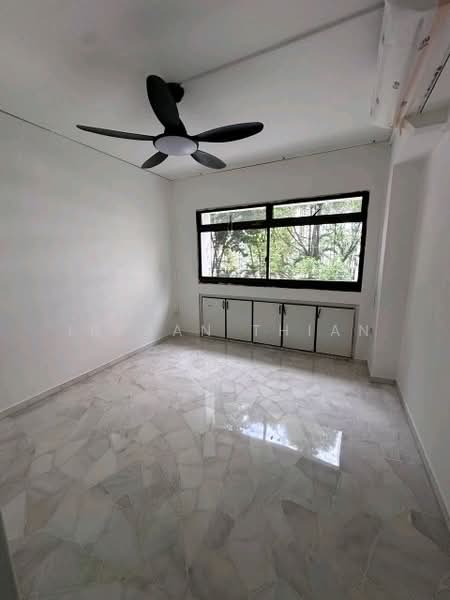 WOODLANDS AVENUE 4