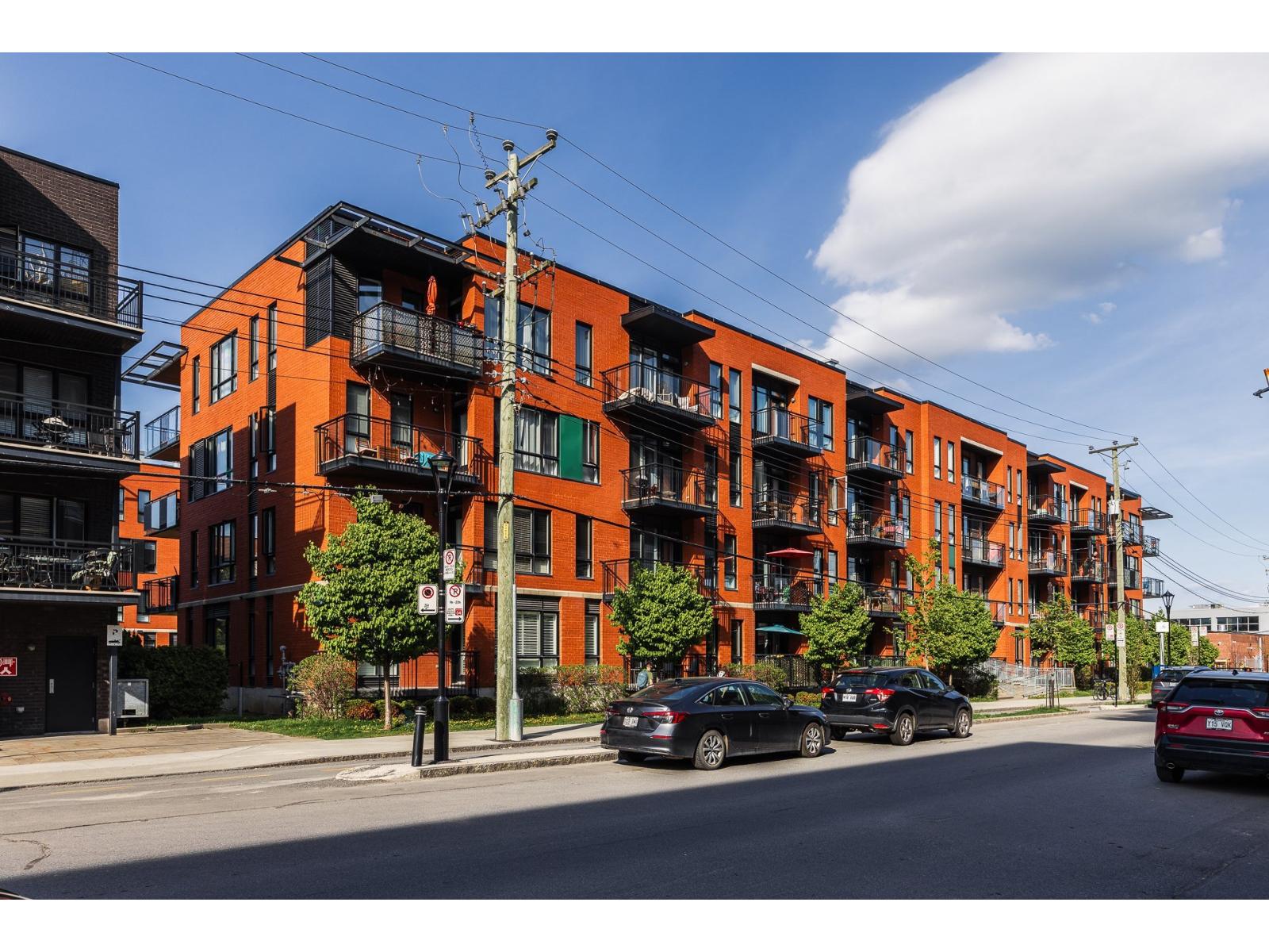 2335 Av. Bennett