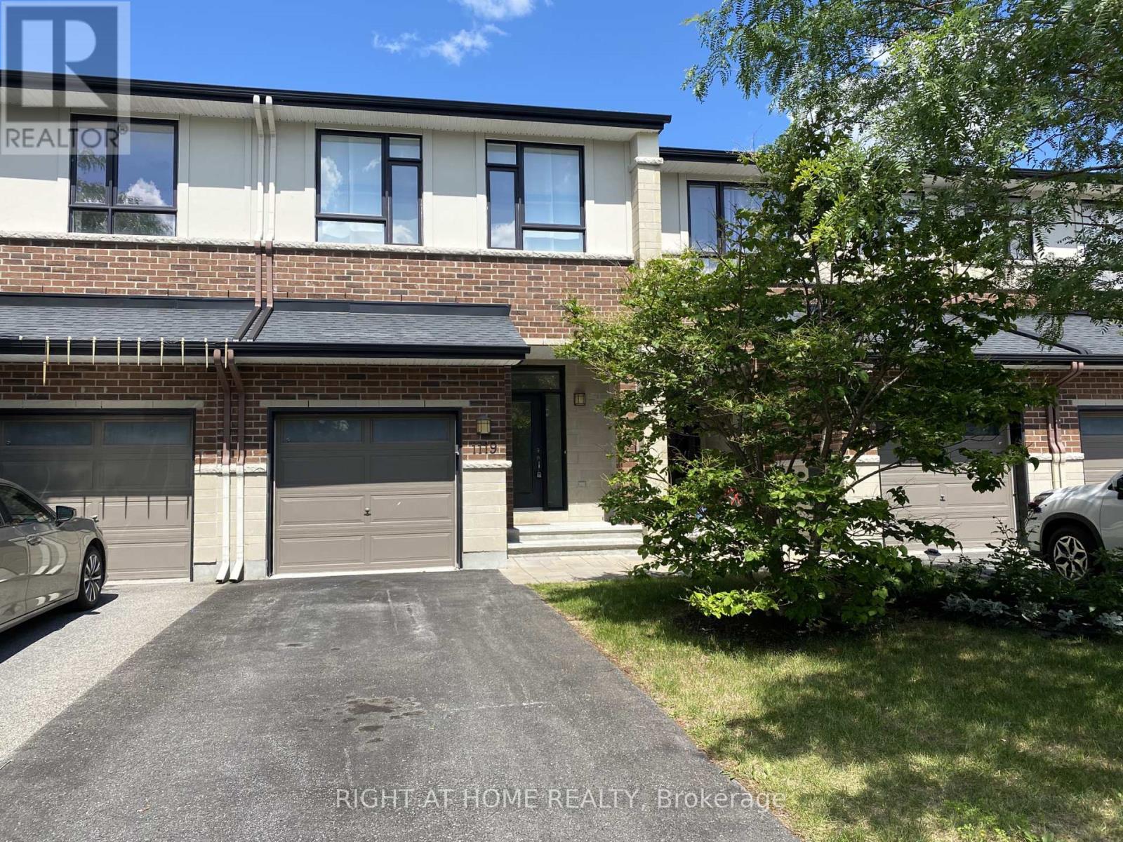 1119 TISCHART CRESCENT