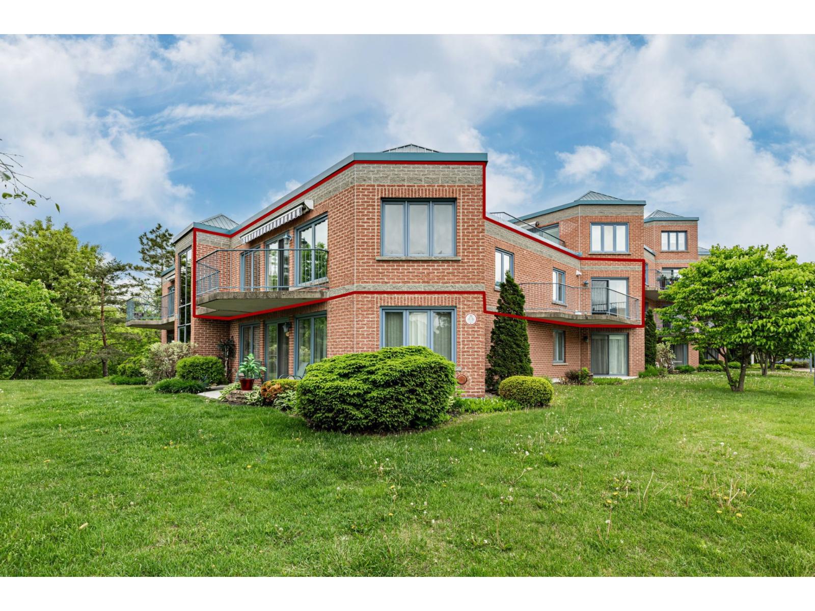 700 Rue Richelieu