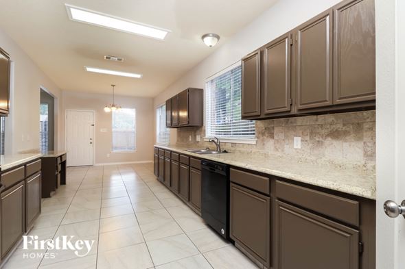 9131 Landry Blvd, Spring, TX, 77379