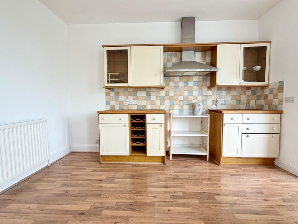 Additional image 21 of 3 bed terraced house for saleCassiobury Road, Weymouth DT4