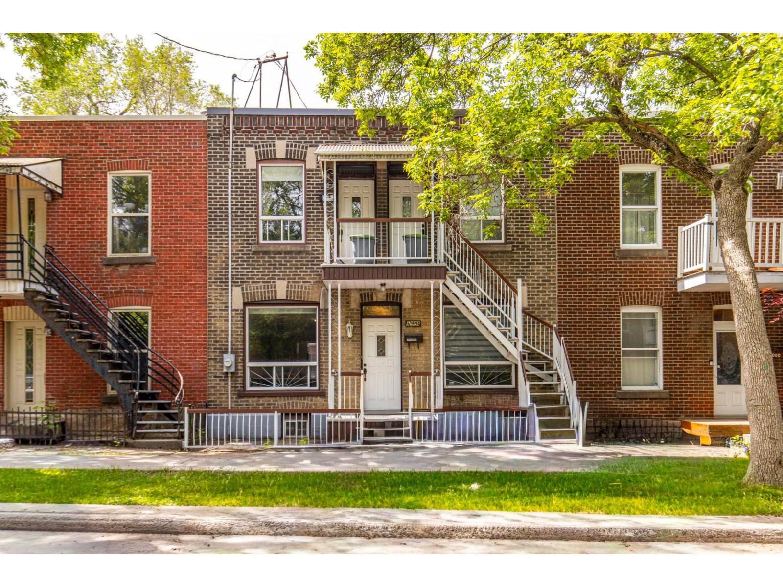 5994 Rue De Normanville