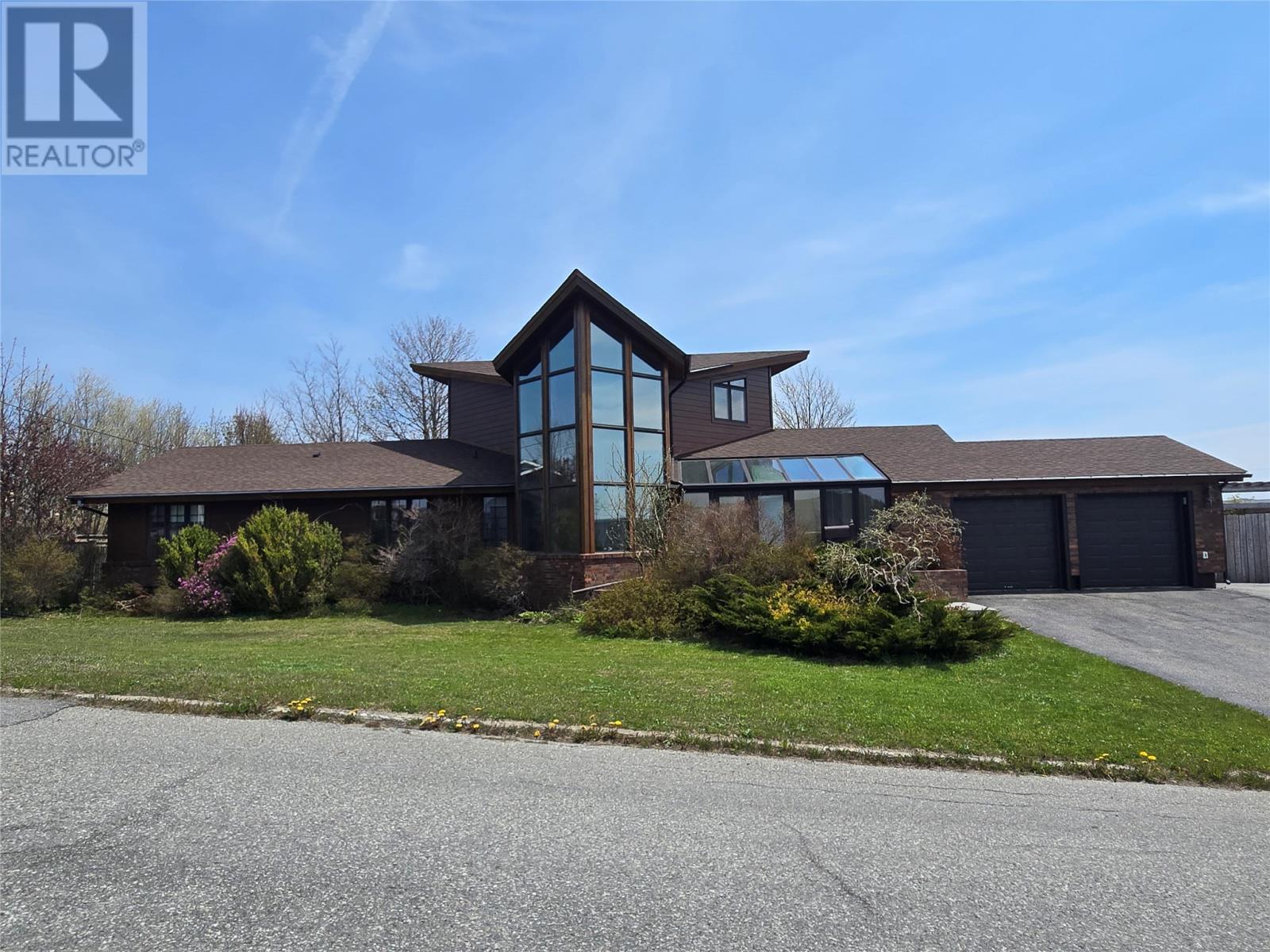 44 Ohio Drive