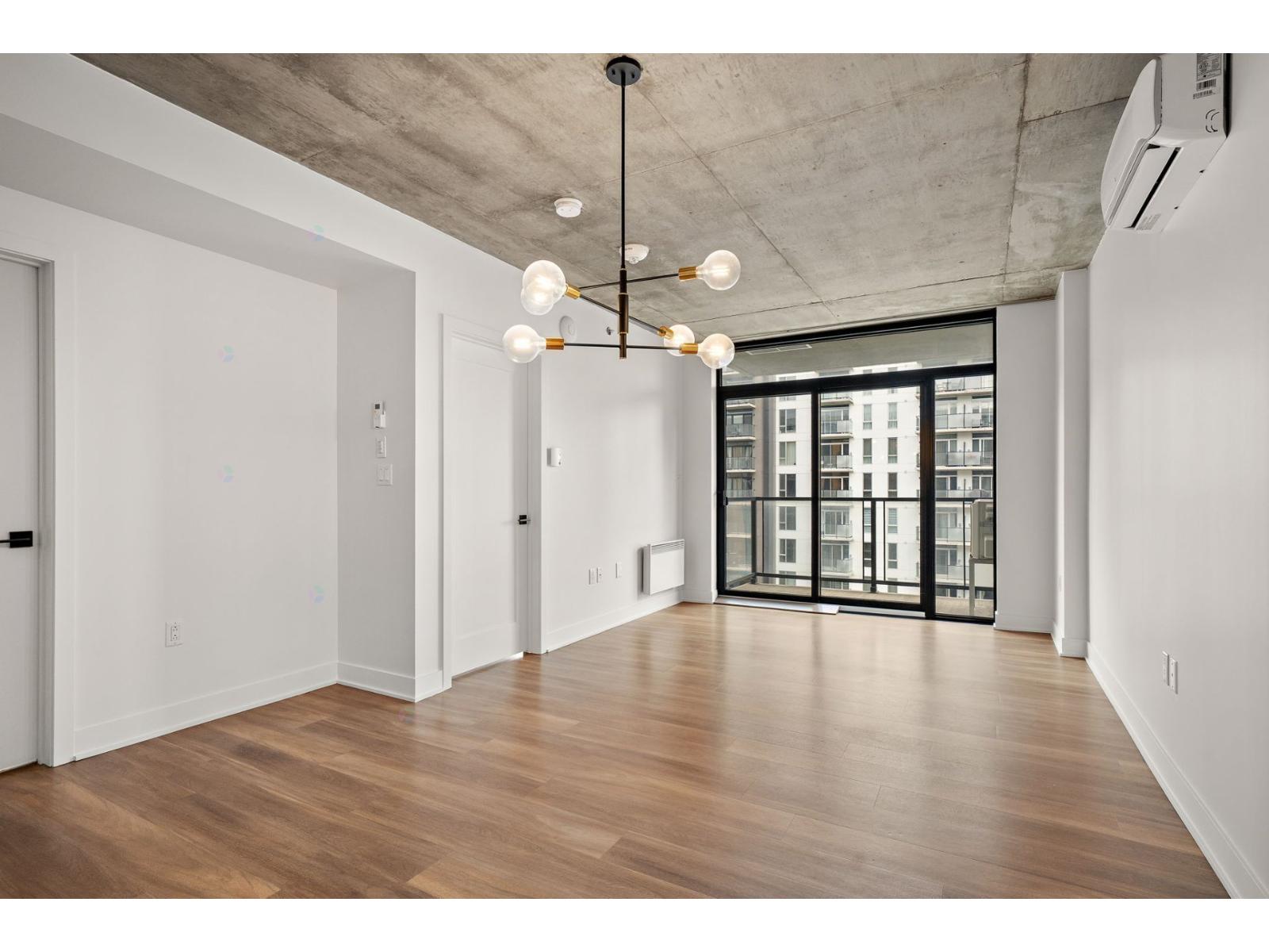 3460 Boul. St-Elzear O.