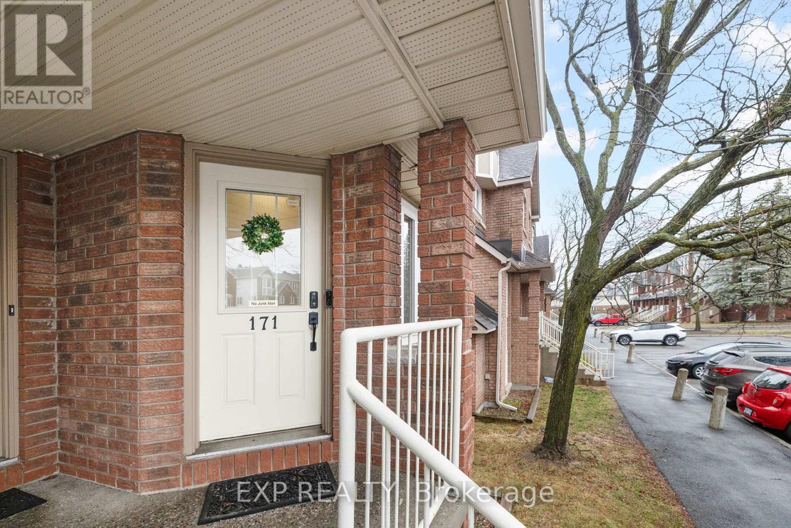 171 BRISTON PRIVATE