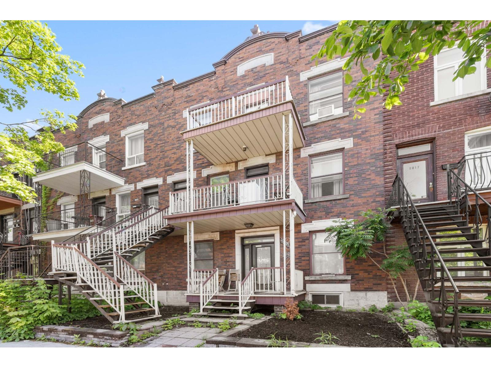 8019 Rue St-Denis