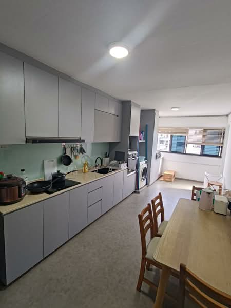 308 Clementi Avenue 4 photo 5