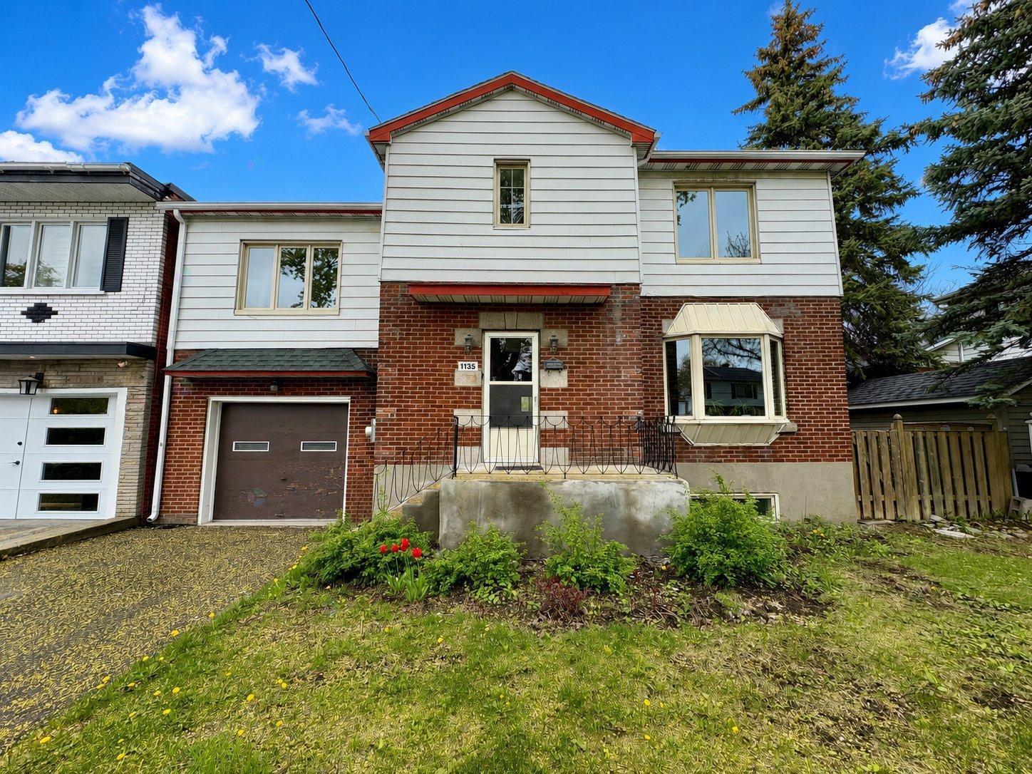 1135 Rue Clément