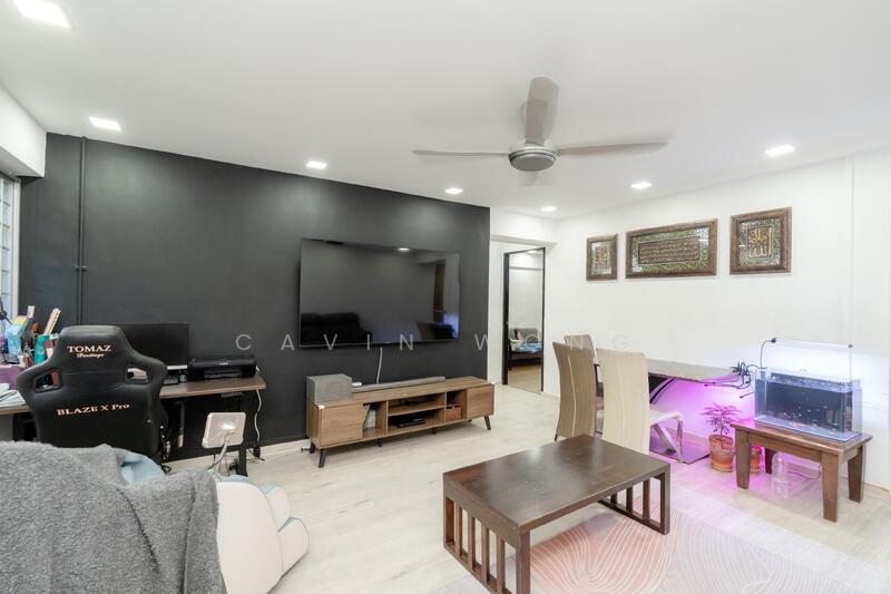 121 Paya Lebar Way photo 2