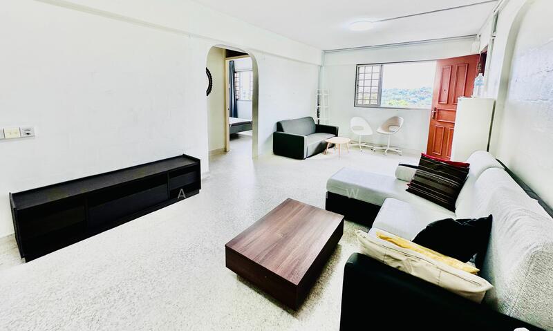 305 Clementi Avenue 4 photo 5