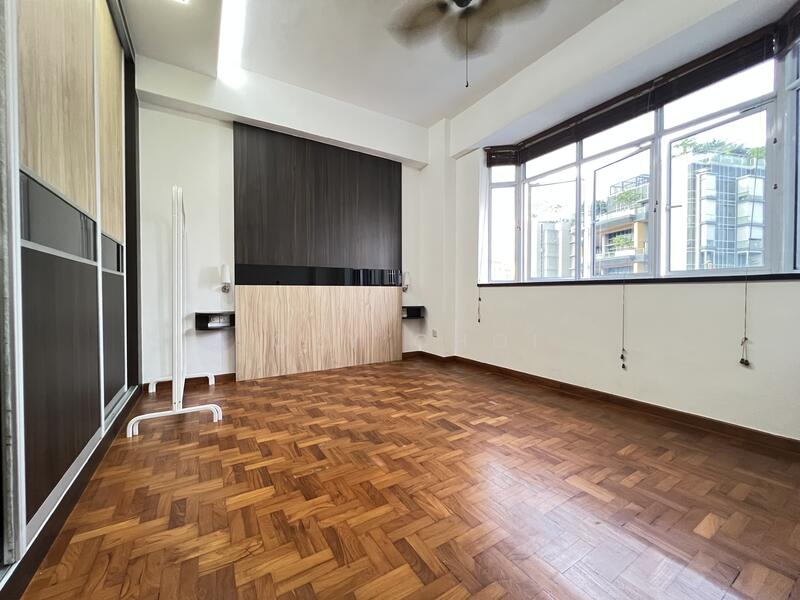 128 Hillview Avenue photo 3