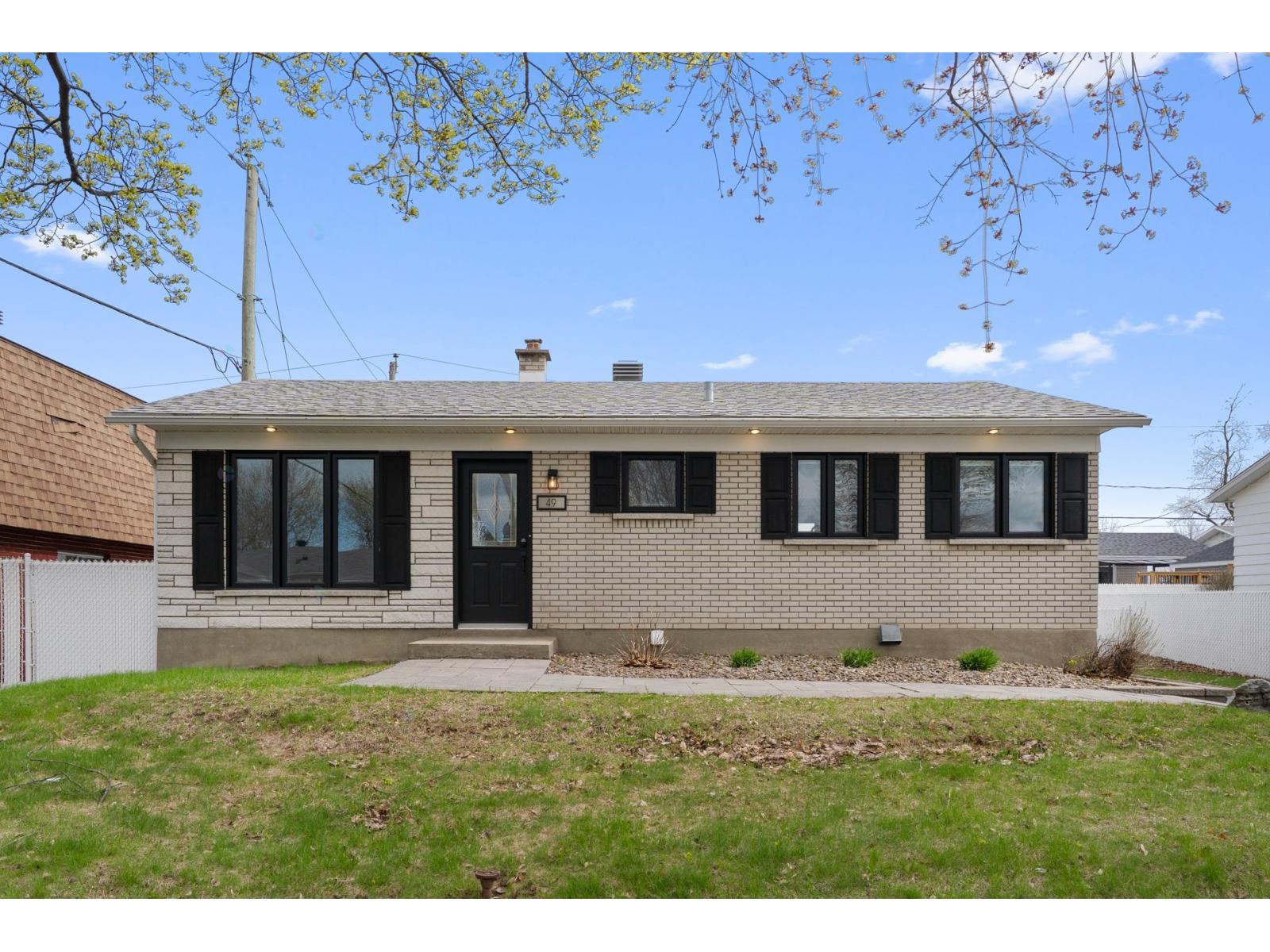49 Rue Devault