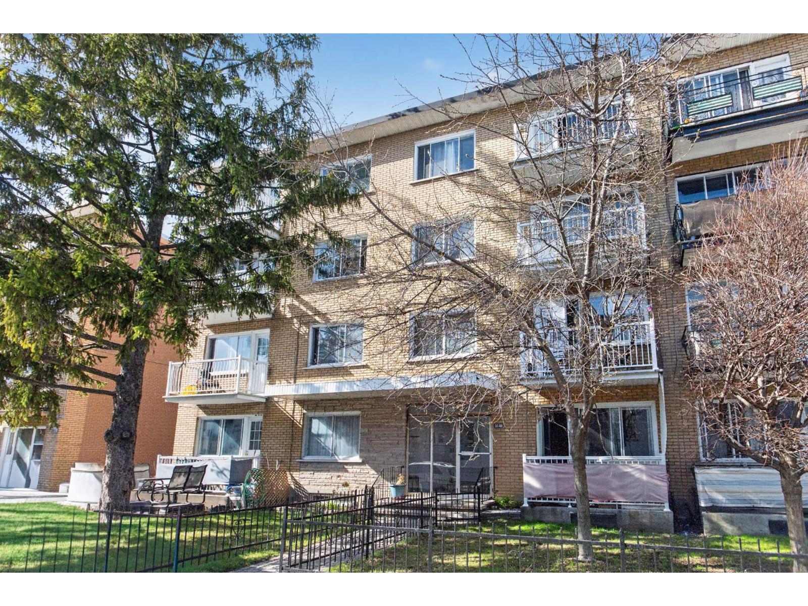 3040 Rue Louis-Paré