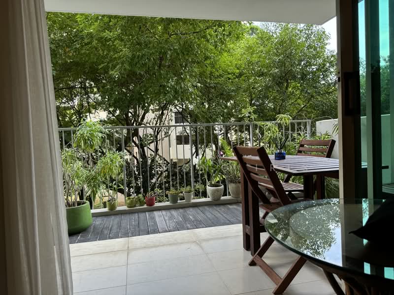 52 Lakeside Drive photo 4