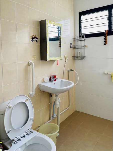 226 Tampines Street 23 photo 5