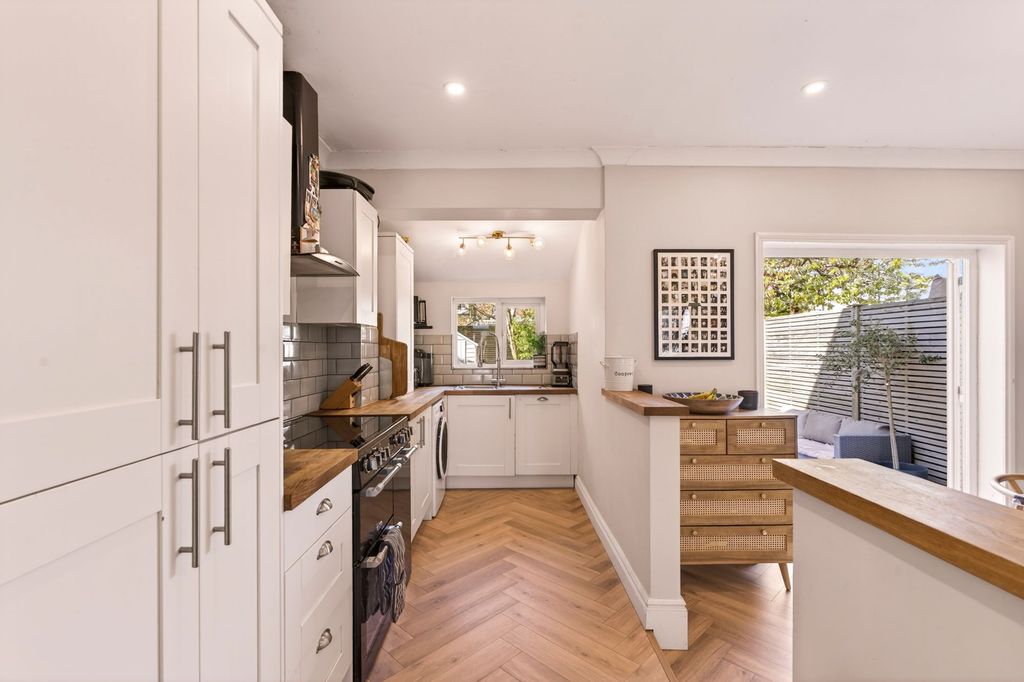 Additional image 15 of 3 bed semi-detached house for saleSt. Elmo Road, Worthing BN14