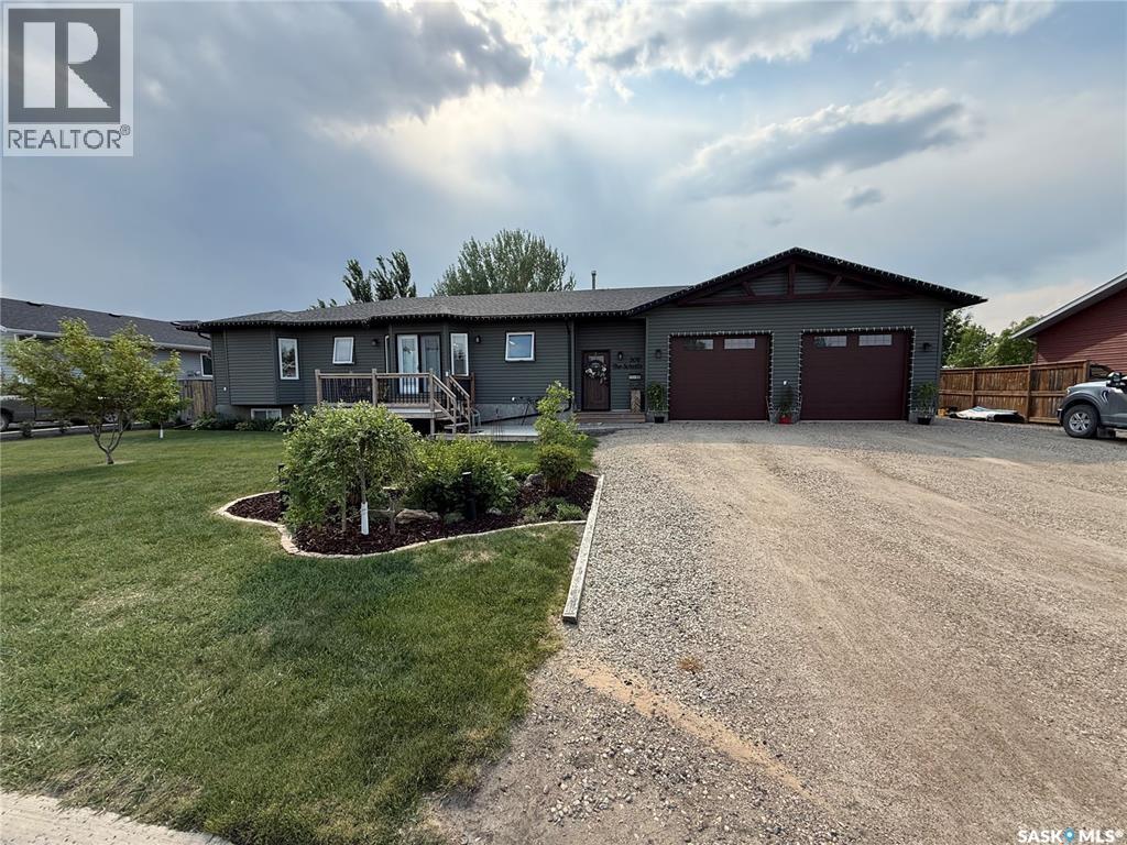 308 5th STREET W