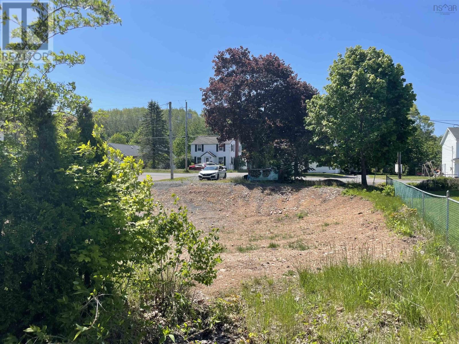 11 Highland Avenue
