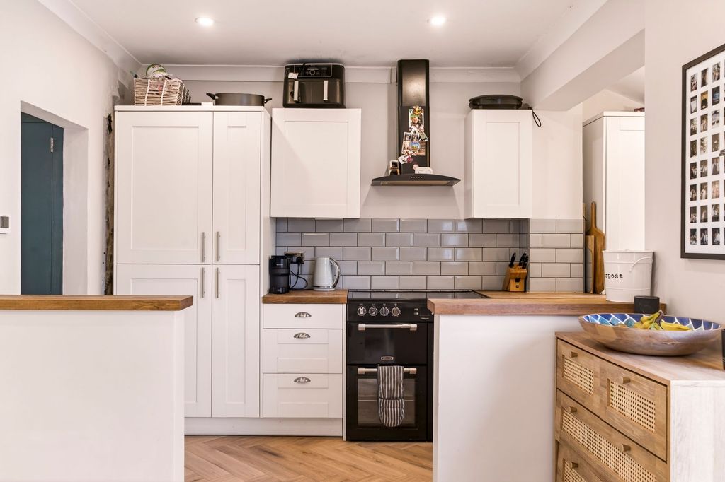 Additional image 16 of 3 bed semi-detached house for saleSt. Elmo Road, Worthing BN14