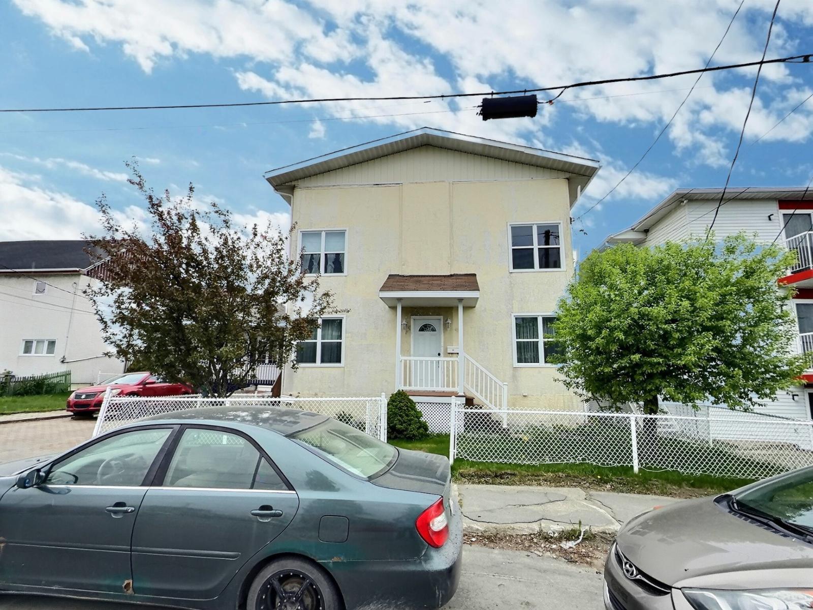 97-99 Rue Monseigneur-Tessier O.