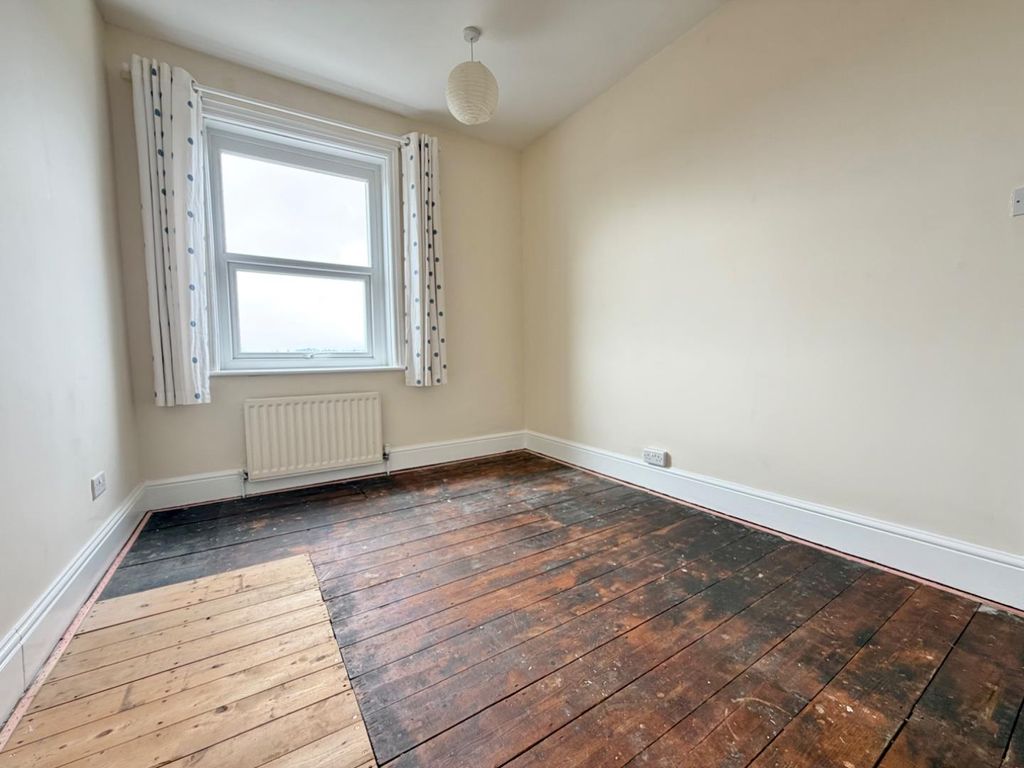 Additional image 18 of 3 bed terraced house for saleCassiobury Road, Weymouth DT4