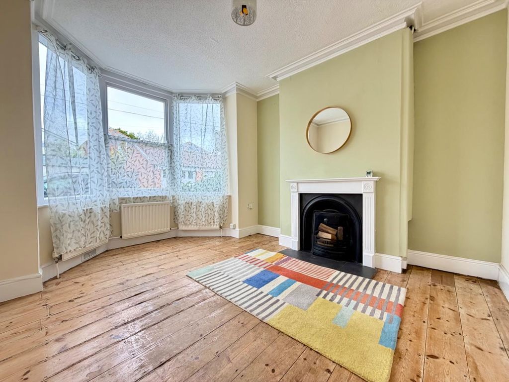 Additional image 2 of 3 bed terraced house for saleCassiobury Road, Weymouth DT4