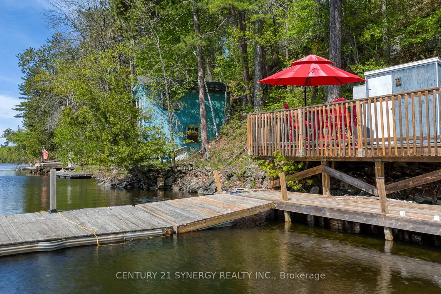 664 Raby Road photo 3