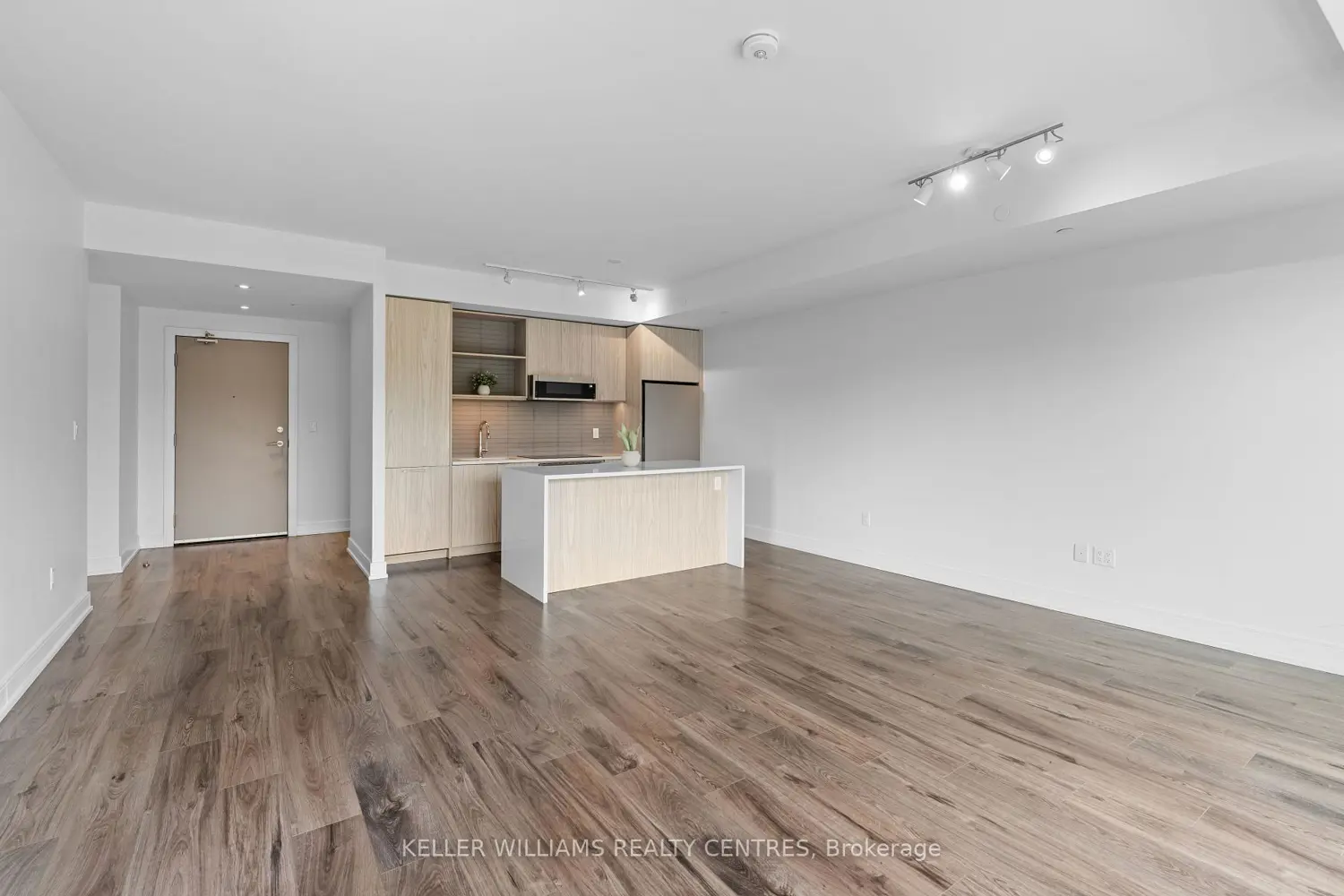 185 Dunlop Street 621 photo 2
