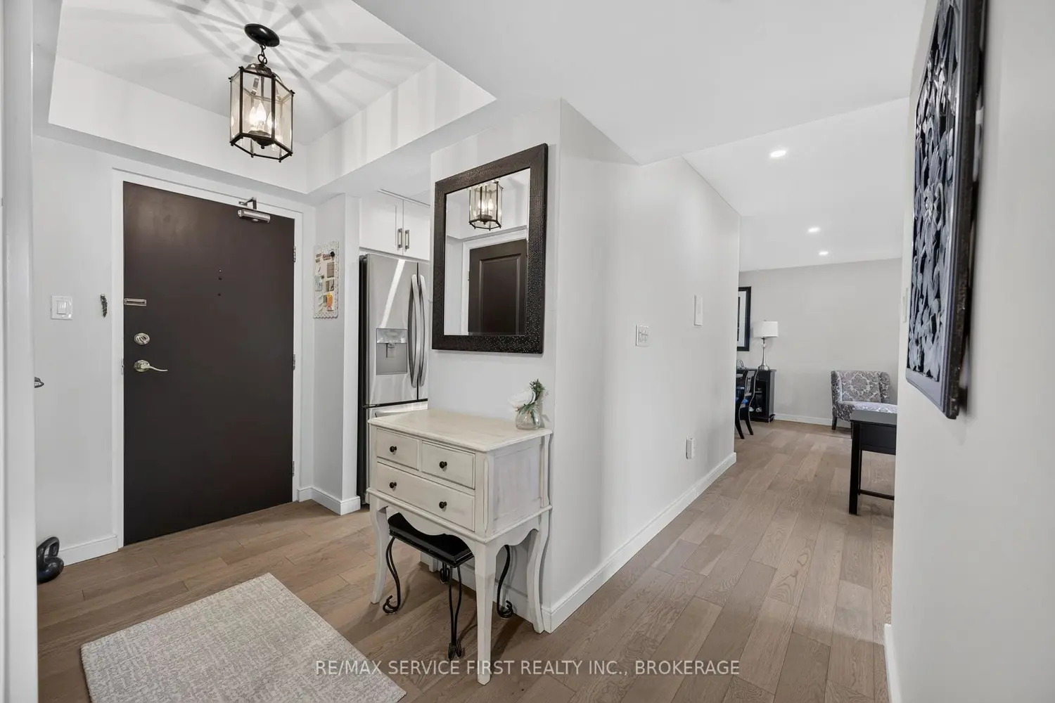 165 Ontario Street 509 photo 2