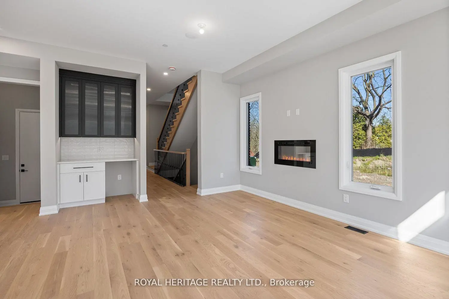 25 Inverlynn Way photo 3