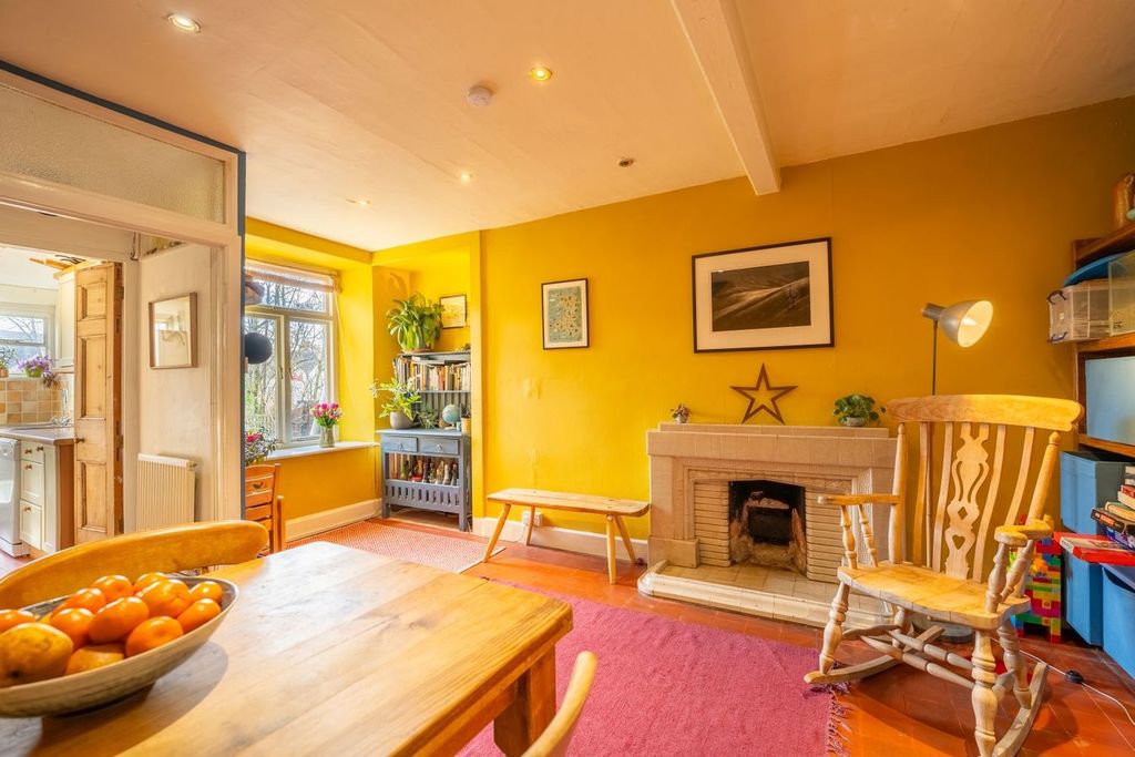 3 bed terraced house for saleThe Postern, Brecon LD3 photo 2