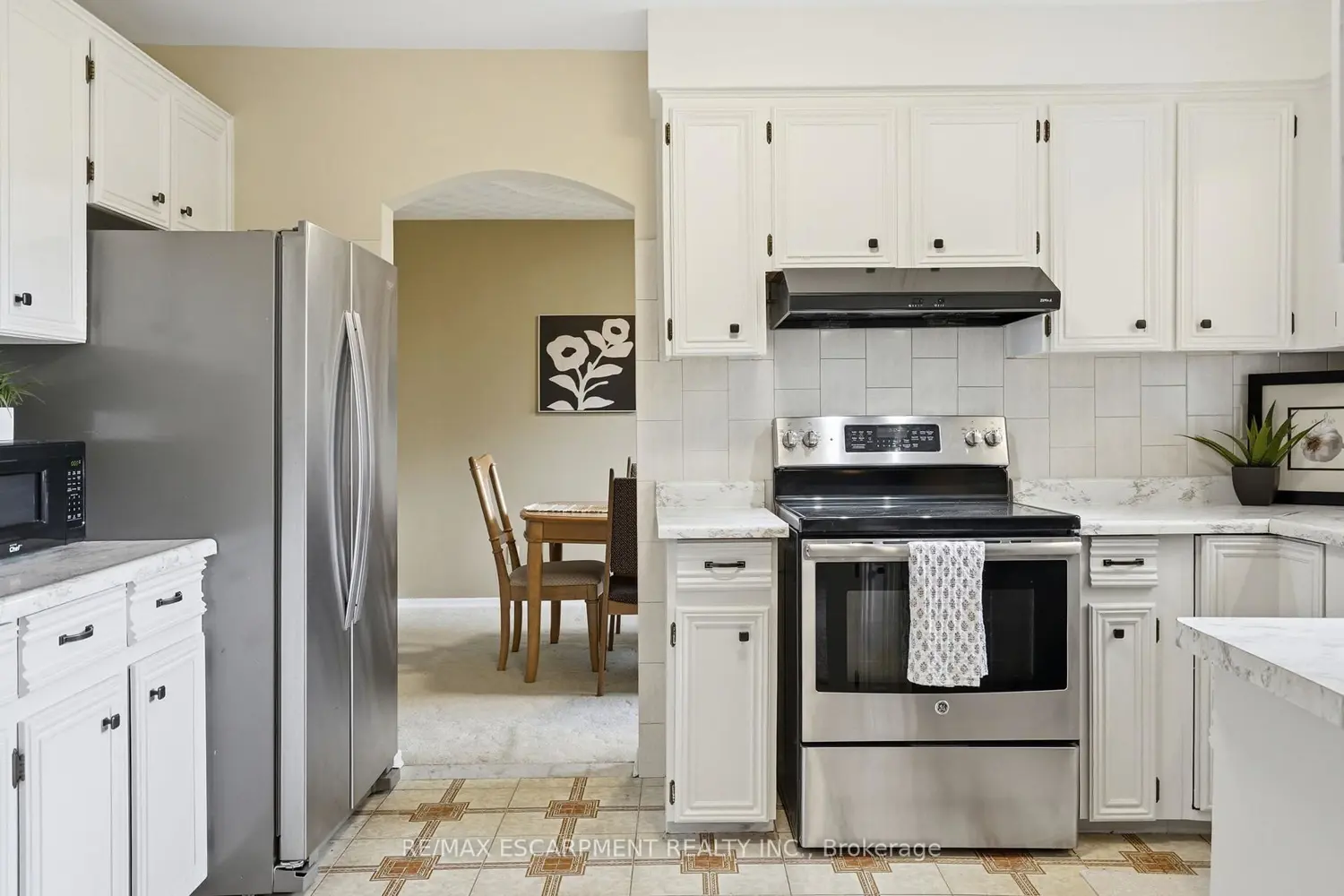 57 Neil Avenue photo 5