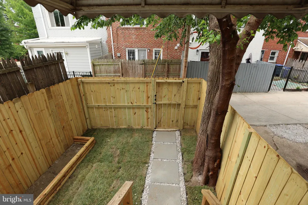 2039 Rosedale Street NE, Washington, DC 20002
