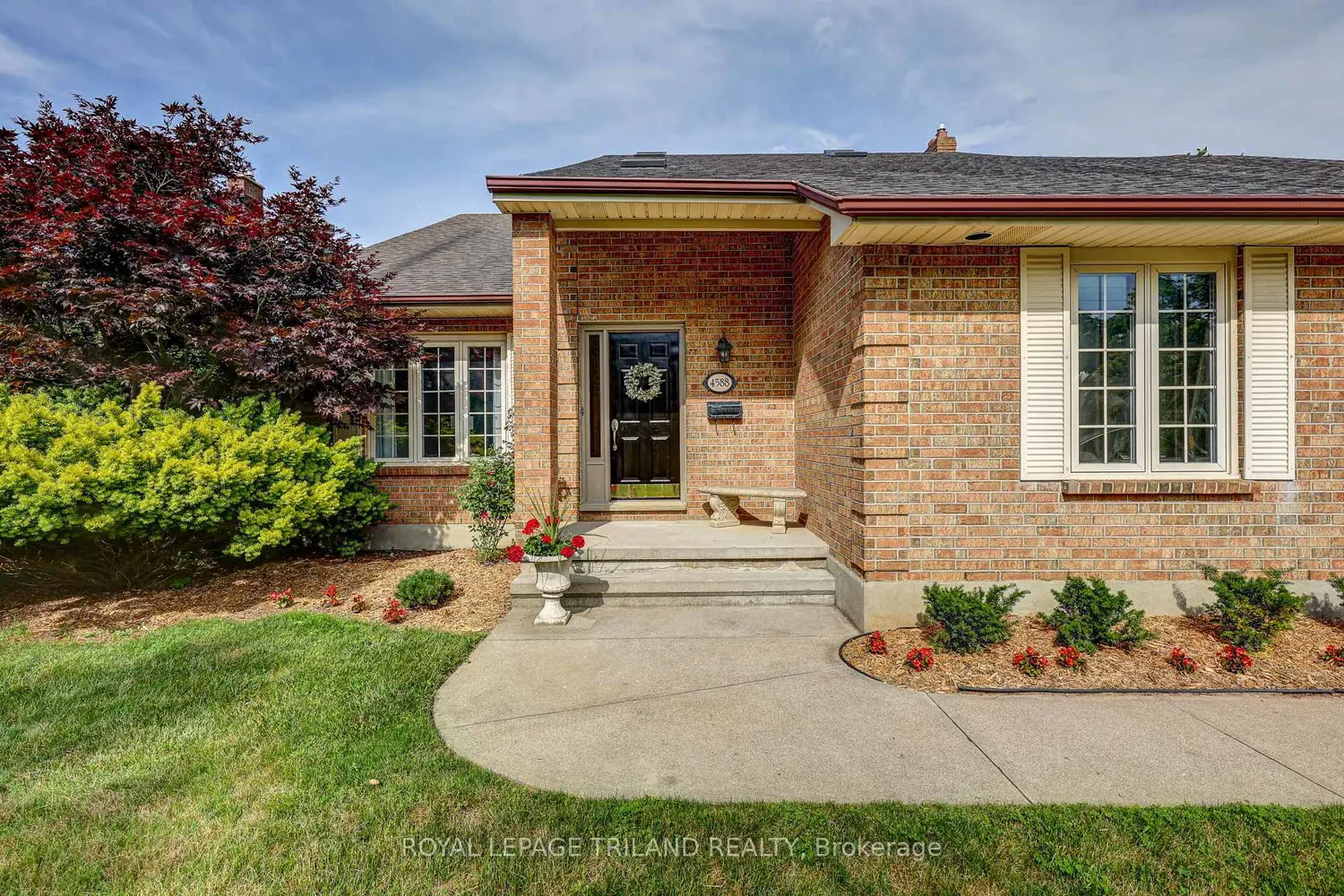 4588 Colonel Talbot Road photo 2