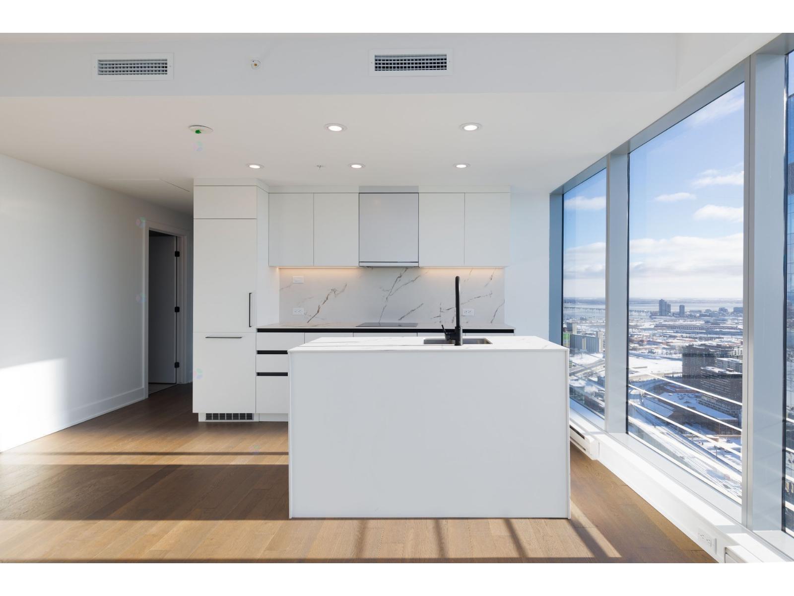 720 Rue St-Jacques