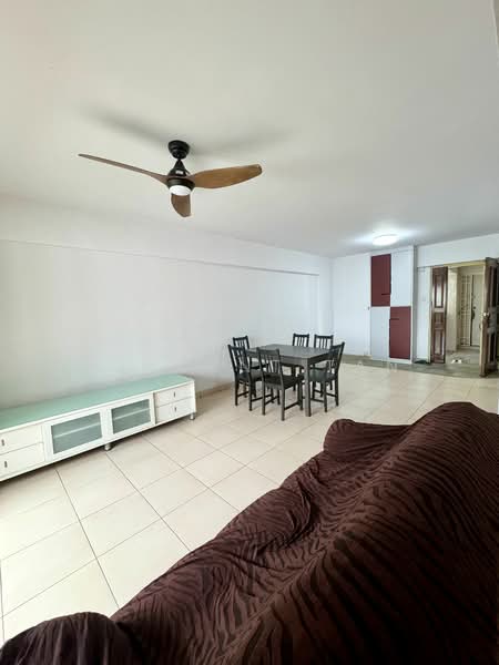 297B Compassvale Street photo 2