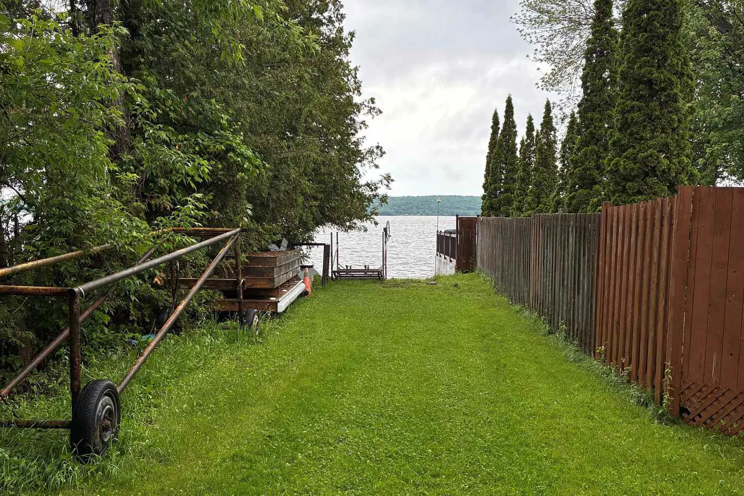 72 Lakeshore Road photo 2