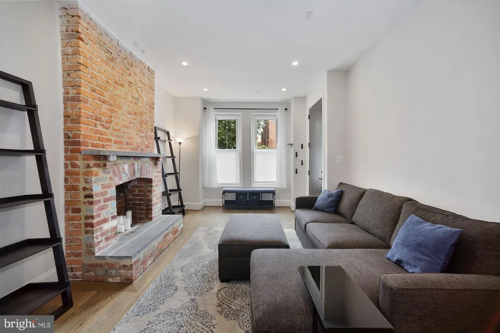 2298 Champlain Street NW Unit B, Washington, DC 20009 photo 4