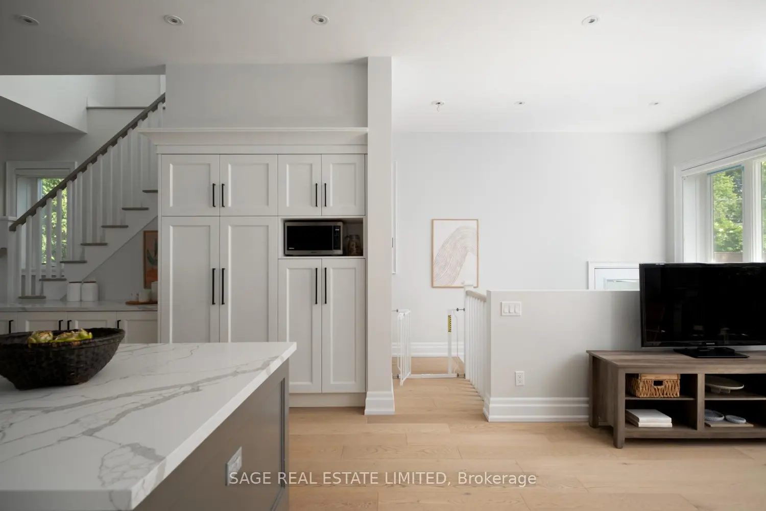 59 Kalmar Avenue photo 5