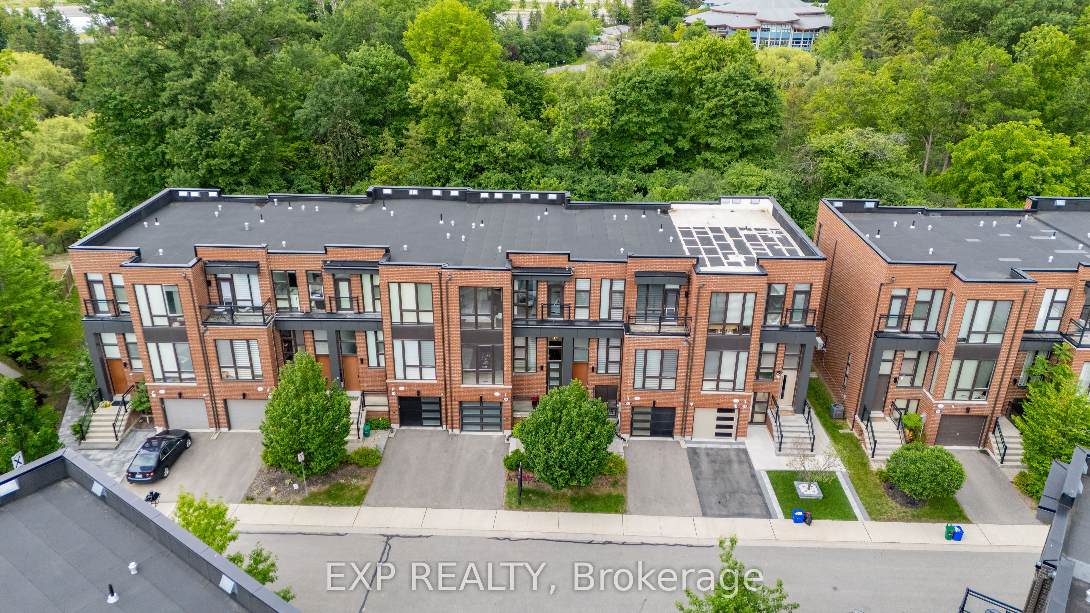 20 Crestridge Drive, Vaughan, ON, L4J 0K1 photo 3