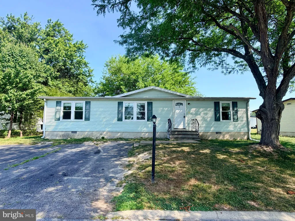 19 Gordon Drive, Dover, DE 19901 photo 2