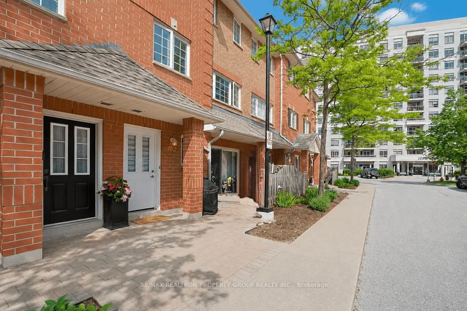 1400 The Esplanade N 402