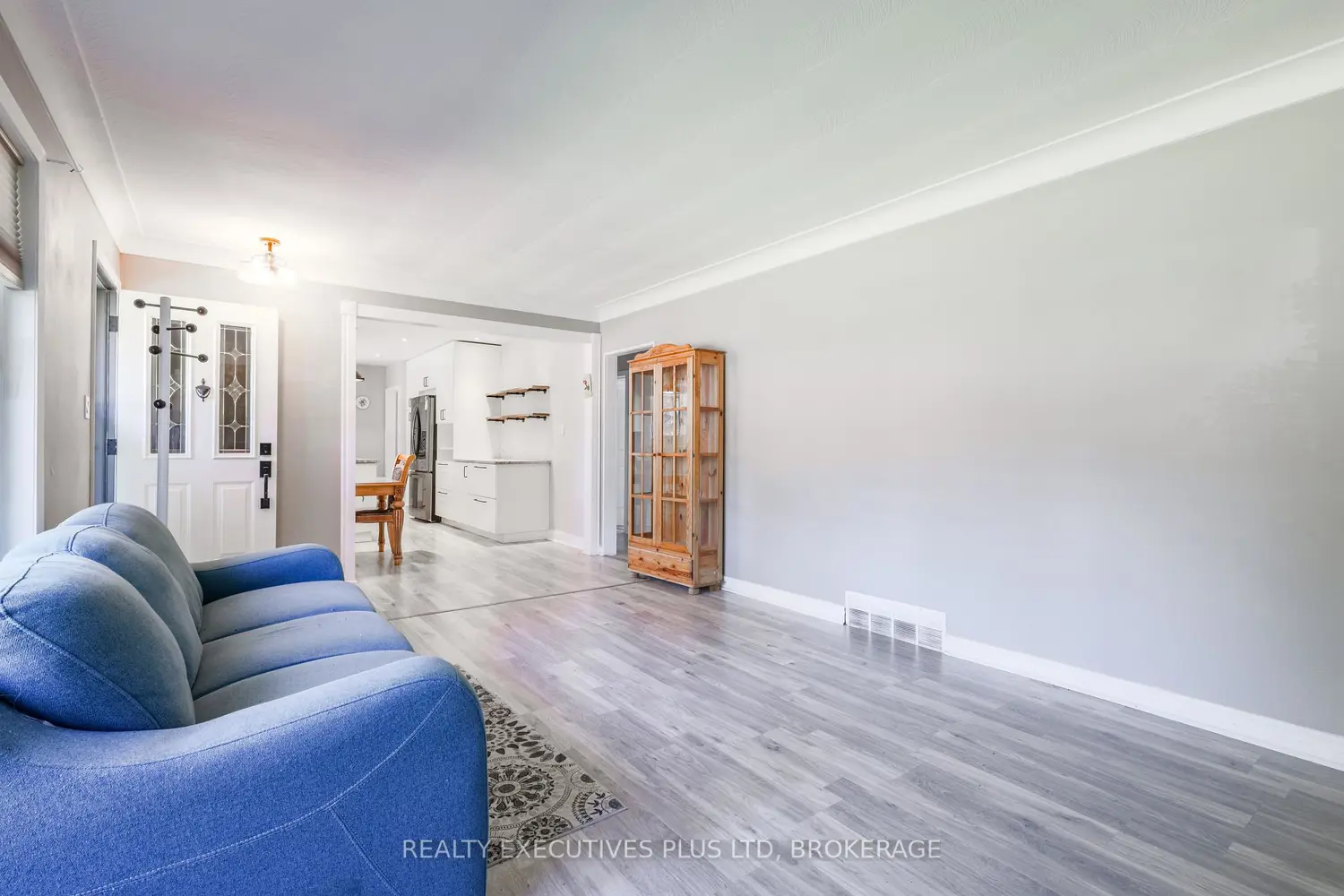6528 Stamford Green Drive photo 4