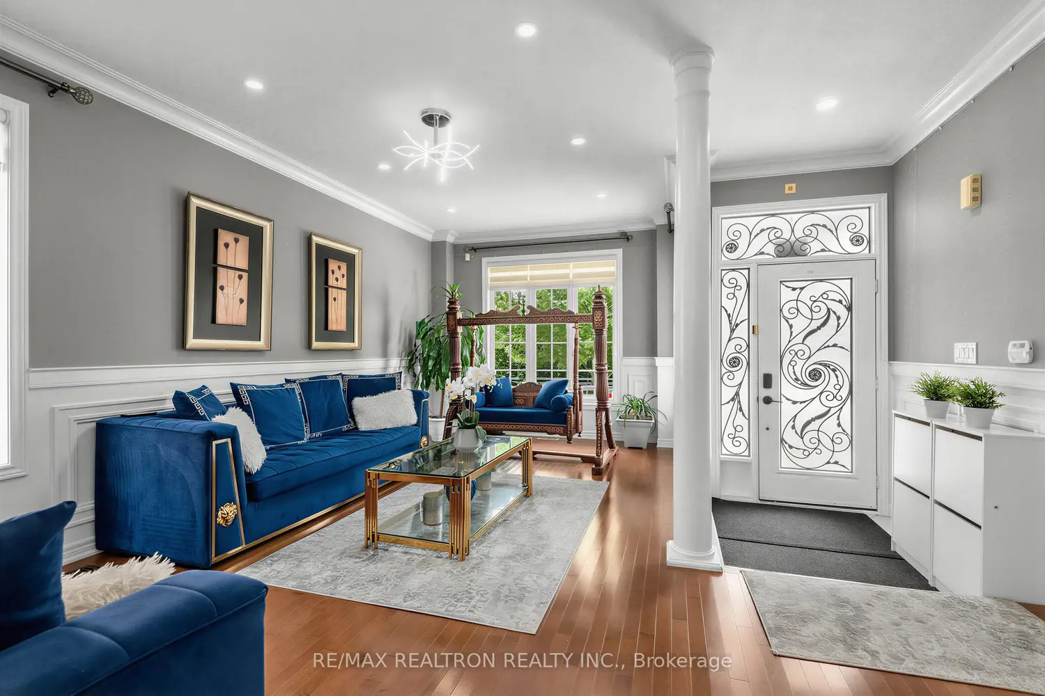 78 Oakborough Drive photo 4