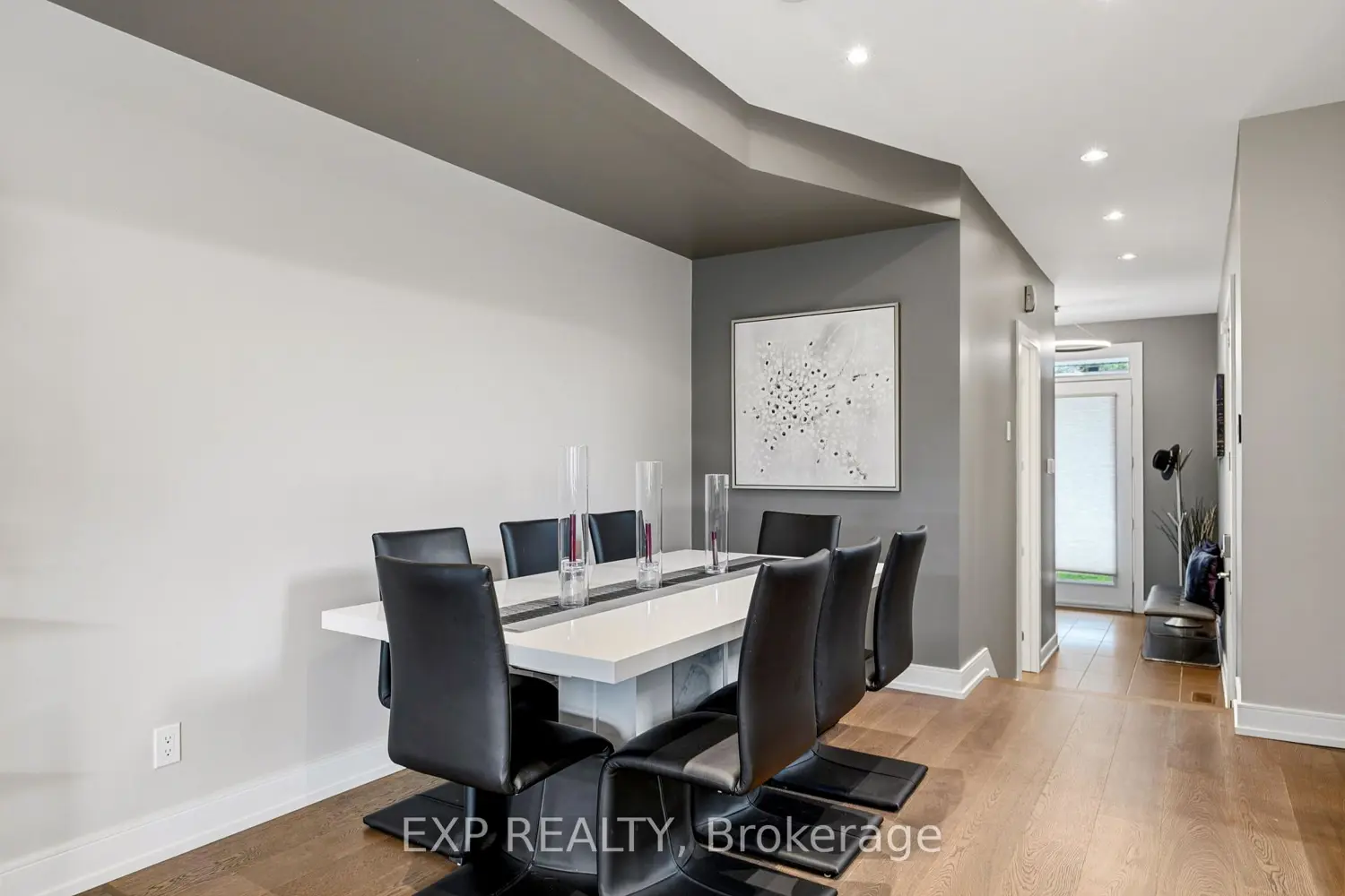 157 Wesley Avenue photo 3