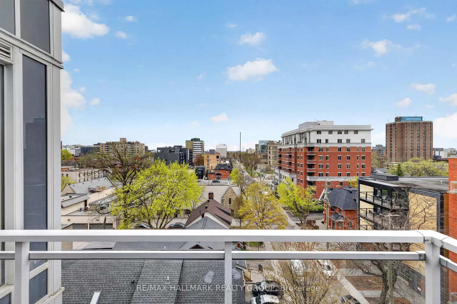 349 Mcleod Street 634 photo 3