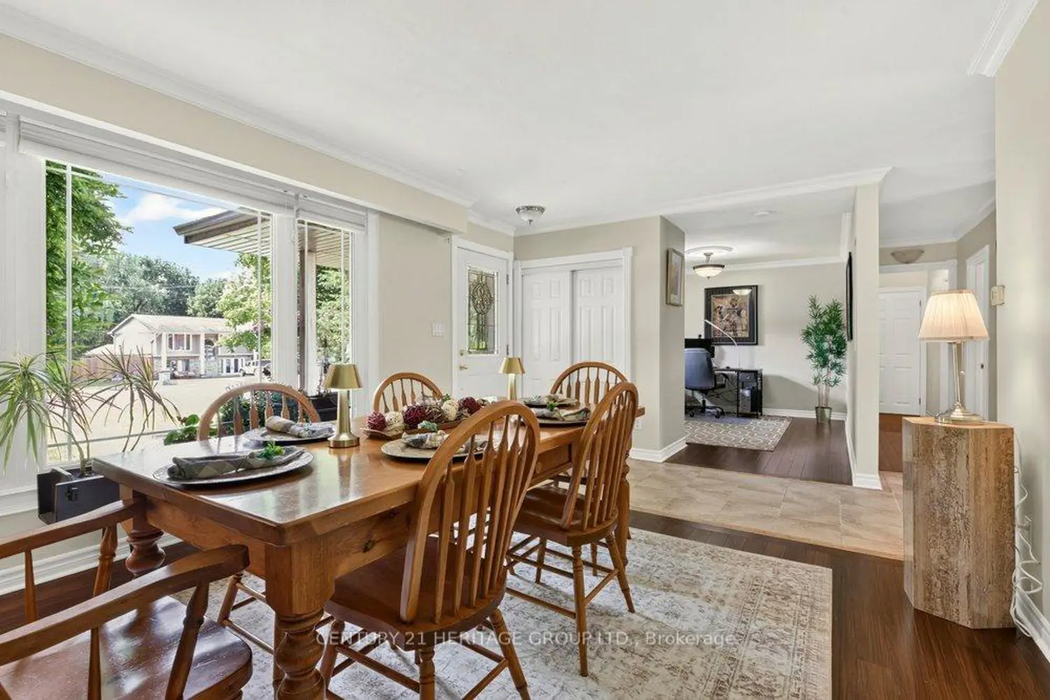 2147 Governors Road photo 3