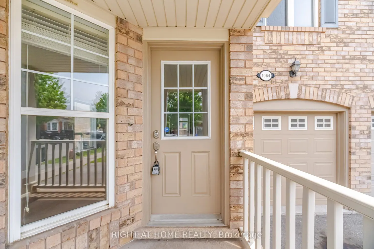 1064 Wickson Way photo 4