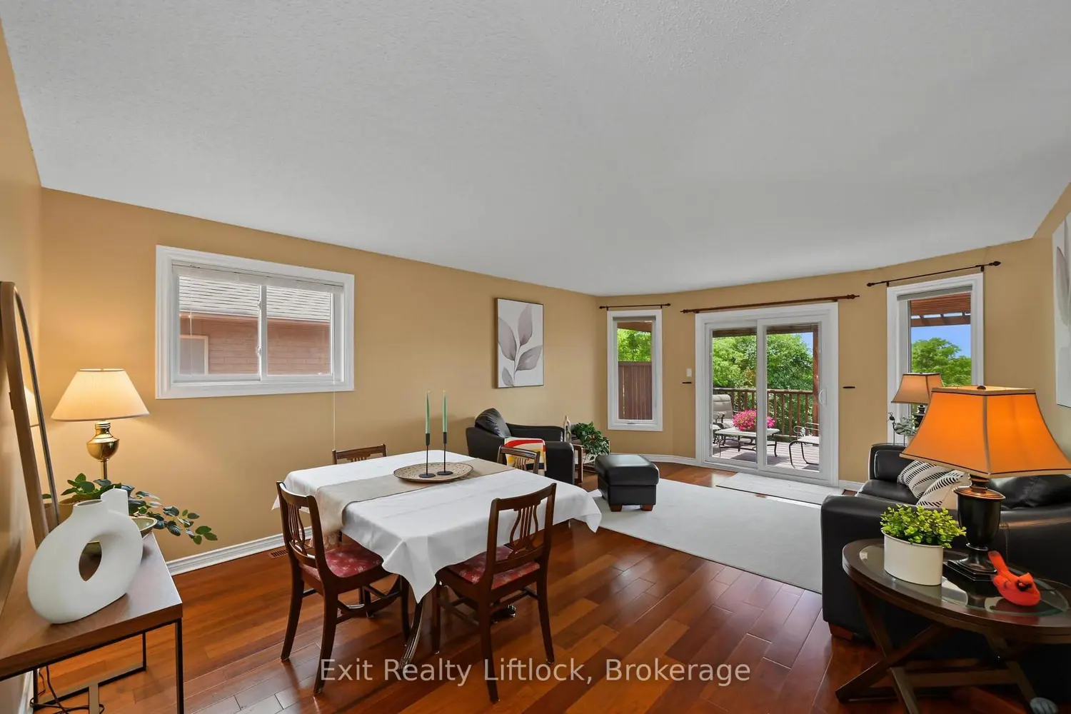 2522 Marsdale Drive photo 5